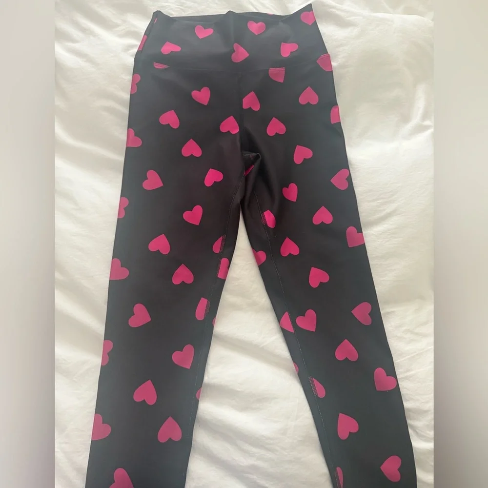 Beach Riot Leah Top and Piper Leggings in Tough Love Print - Picture 4 of 4